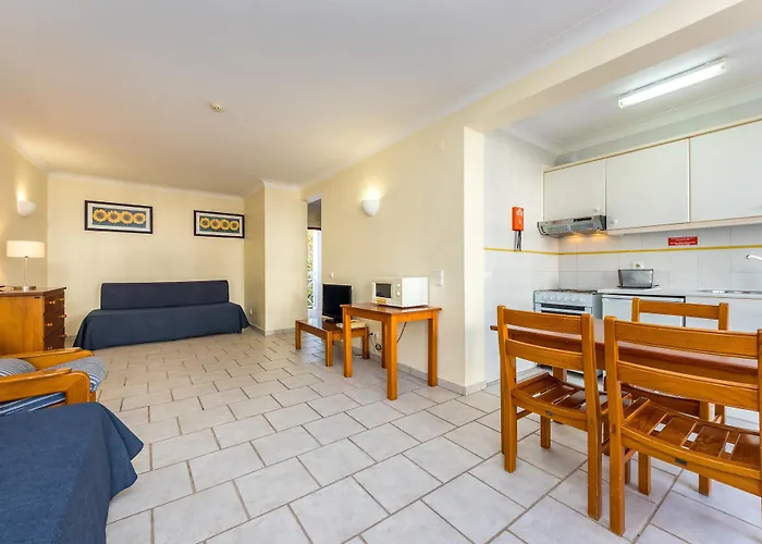 Apartmanhotel Club Ouratlantico 3*
